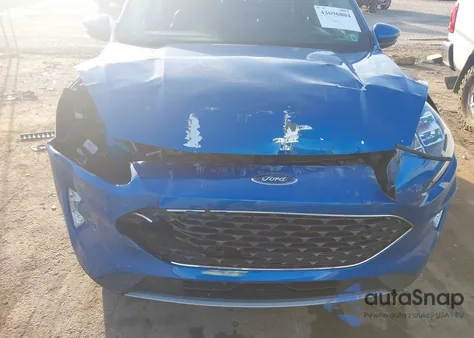 2020 Ford Escape Titanium z USA, uszkodzony, nr VIN 1FMCU9J96LUB97509